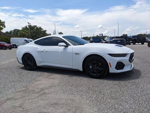 Used 2026 Ford Mustang GT RWD image 2