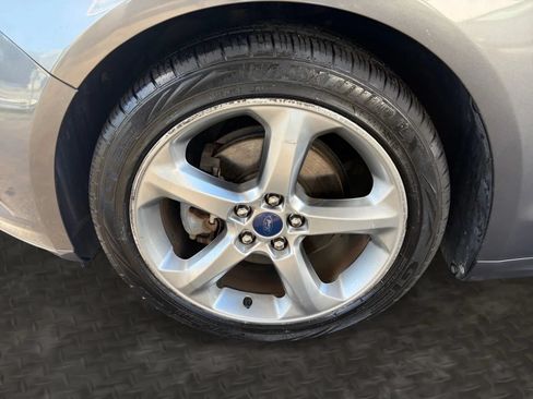 Used 2013 Ford Fusion SE FWD image 33