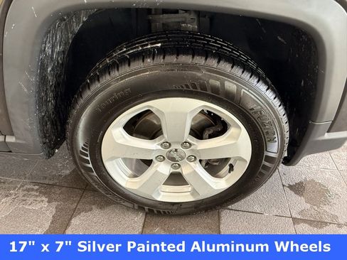 Used 2019 Jeep Compass Latitude w/ Cold Weather Group image 34