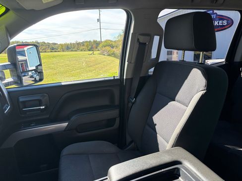 Used 2018 Chevrolet Silverado 2500 LT w/ All Star Edition image 33