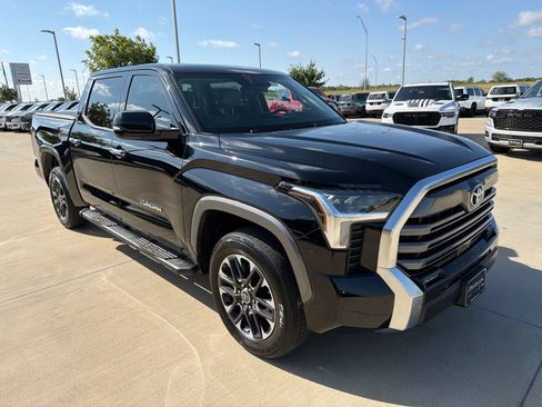 Used 2024 Toyota Tundra Limited w/ Power Package AWD/4WD image 7
