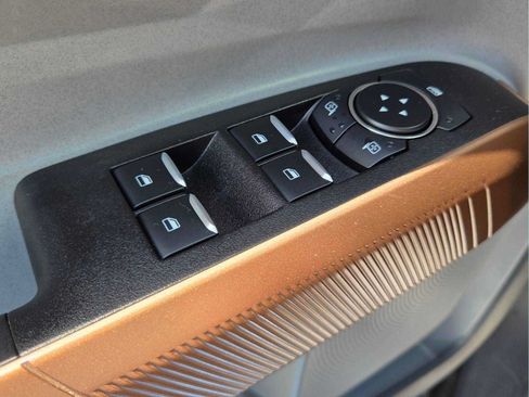 Used 2022 Ford Maverick Lariat FWD image 31