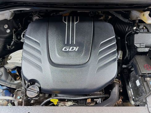 Used 2015 Kia Sedona SX FWD image 33