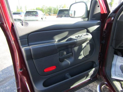 Used 2003 Dodge Ram 1500 Truck ST image 13
