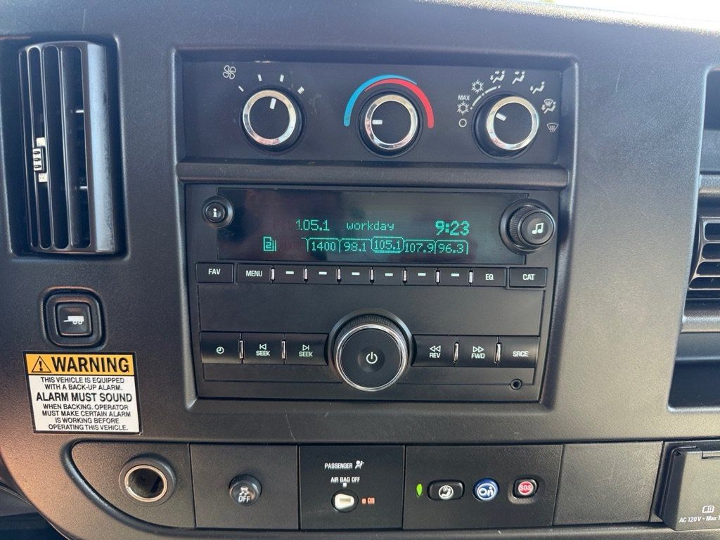 Used 2019 Chevrolet Express 3500 Extended w/ Driver Convenience Package RWD image 15