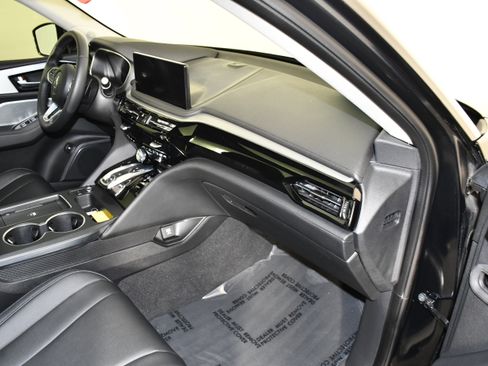 Certified 2025 Acura MDX SH-AWD image 41