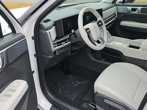 New 2026 Hyundai Santa Fe SE image 9