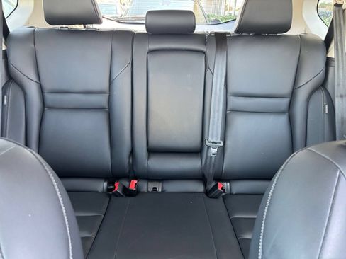 Used 2026 Nissan Rogue SL FWD image 41