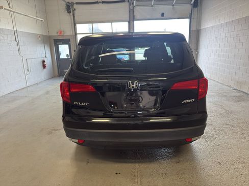 Used 2018 Honda Pilot LX image 7