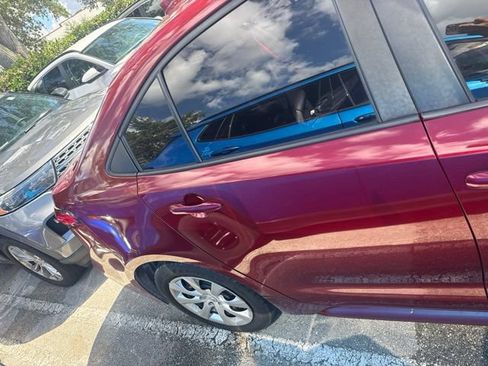 Used 2023 Toyota Corolla LE FWD image 5