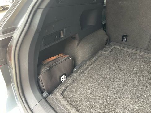 Used 2021 Volkswagen Tiguan SEL Premium R-Line image 49