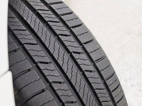 Used 2015 Toyota Sienna XLE w/ XLE Navigation Package image 35