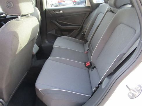 Used 2025 Volkswagen Jetta Sport image 16