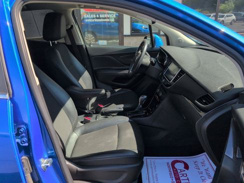 Used 2018 Buick Encore Preferred AWD/4WD image 11