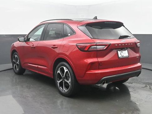Used 2024 Ford Escape ST-Line Select w/ Tech Pack #2 AWD/4WD image 4