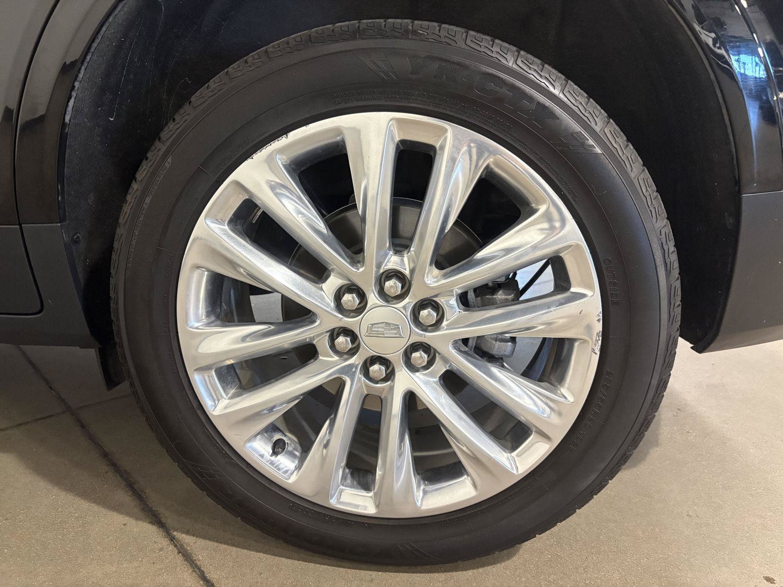 Used 2017 Cadillac XT5 Platinum AWD/4WD image 53