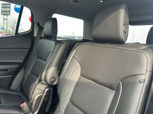 Used 2019 GMC Acadia SLT image 19