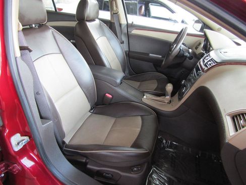 Used 2008 Chevrolet Malibu LTZ image 12