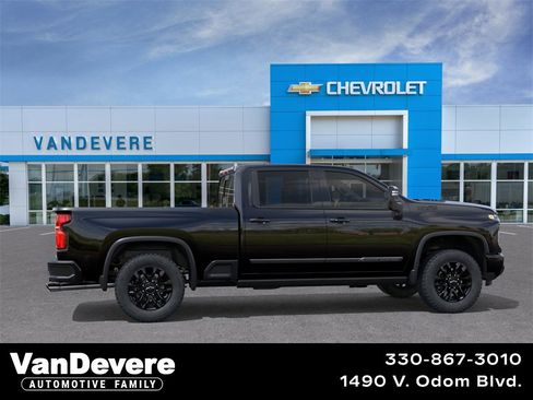 New 2026 Chevrolet Silverado 3500 High Country w/ Midnight Edition image 5