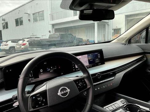 Certified 2025 Nissan Murano SL AWD/4WD image 4