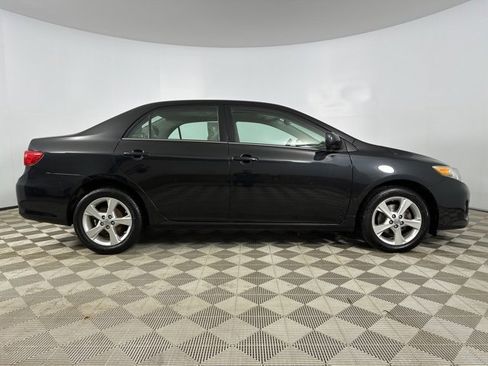 Used 2013 Toyota Corolla LE w/ Premium Pkg image 8