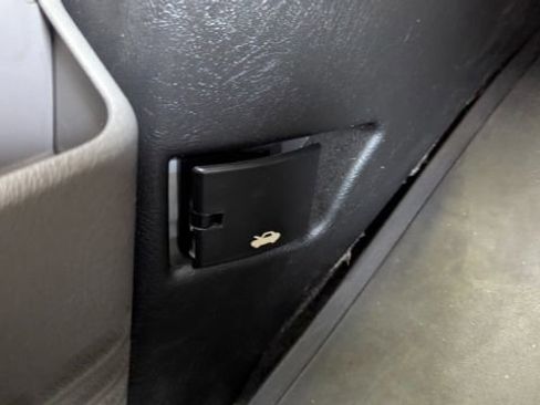 Used 2017 Chevrolet Express 3500 LT w/ LT Preferred Equipment Group RWD image 36