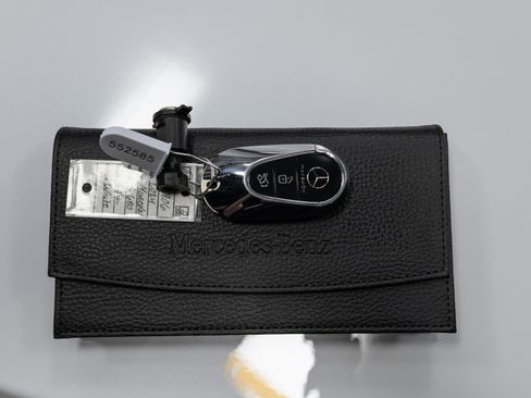 Used 2024 Mercedes-Benz Maybach S 680 4MATIC image 93