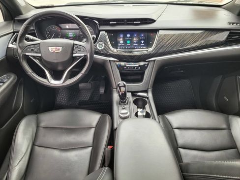 Used 2023 Cadillac XT6 Premium Luxury FWD image 14