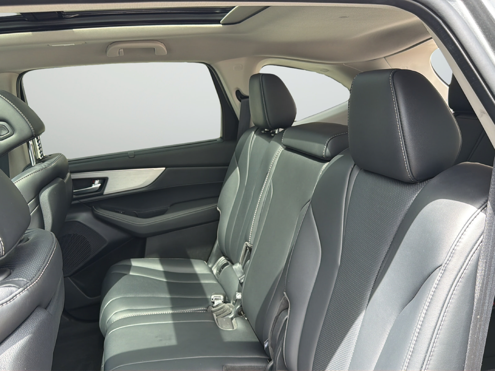 Used 2024 Acura MDX w/ Technology Package FWD image 37