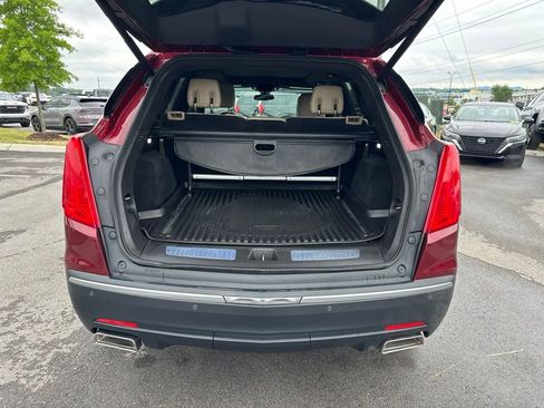 Used 2017 Cadillac XT5 Luxury w/ Driver Awareness Package FWD image 27