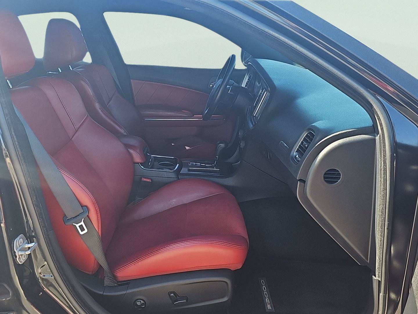 Used 2014 Dodge Charger R/T RWD image 25