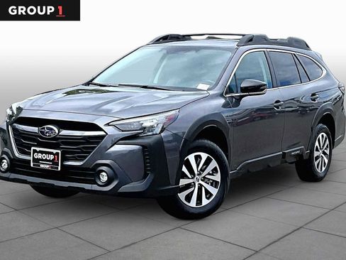 Used 2025 Subaru Outback Premium image 1