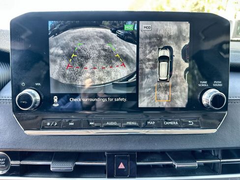 Used 2024 Mitsubishi Outlander SE Black Edition image 15