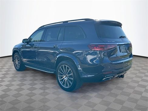 Used 2024 Mercedes-Benz GLS 580 4MATIC image 5