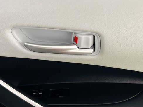 Used 2024 Toyota Corolla SE FWD image 31
