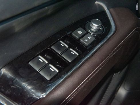 Used 2025 MAZDA CX-5 Signature image 27