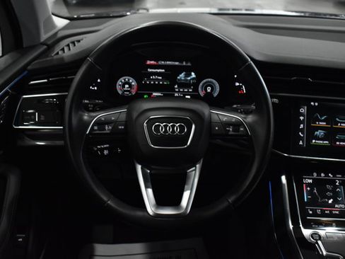 Used 2023 Audi Q7 3.0T Prestige image 14