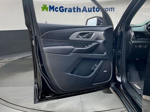 Used 2023 Chevrolet Traverse LT w/ LT Premium Package AWD/4WD image 19
