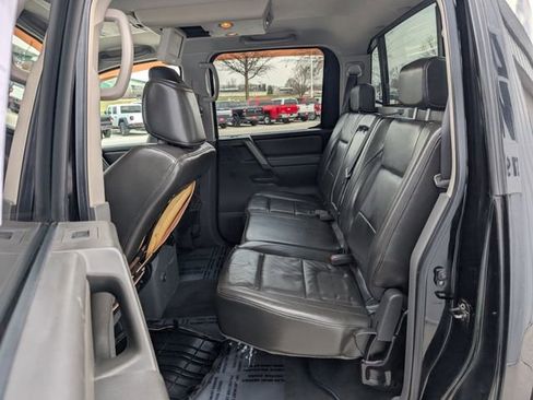 Used 2006 Nissan Titan LE w/ (R02) LE Off-Road Pkg AWD/4WD image 20