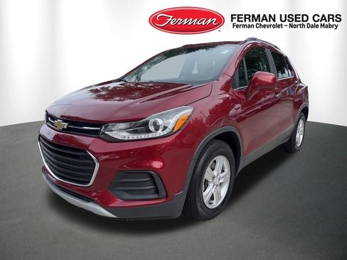Used 2018 Chevrolet Trax LT w/ Driver Confidence Package FWD image 9