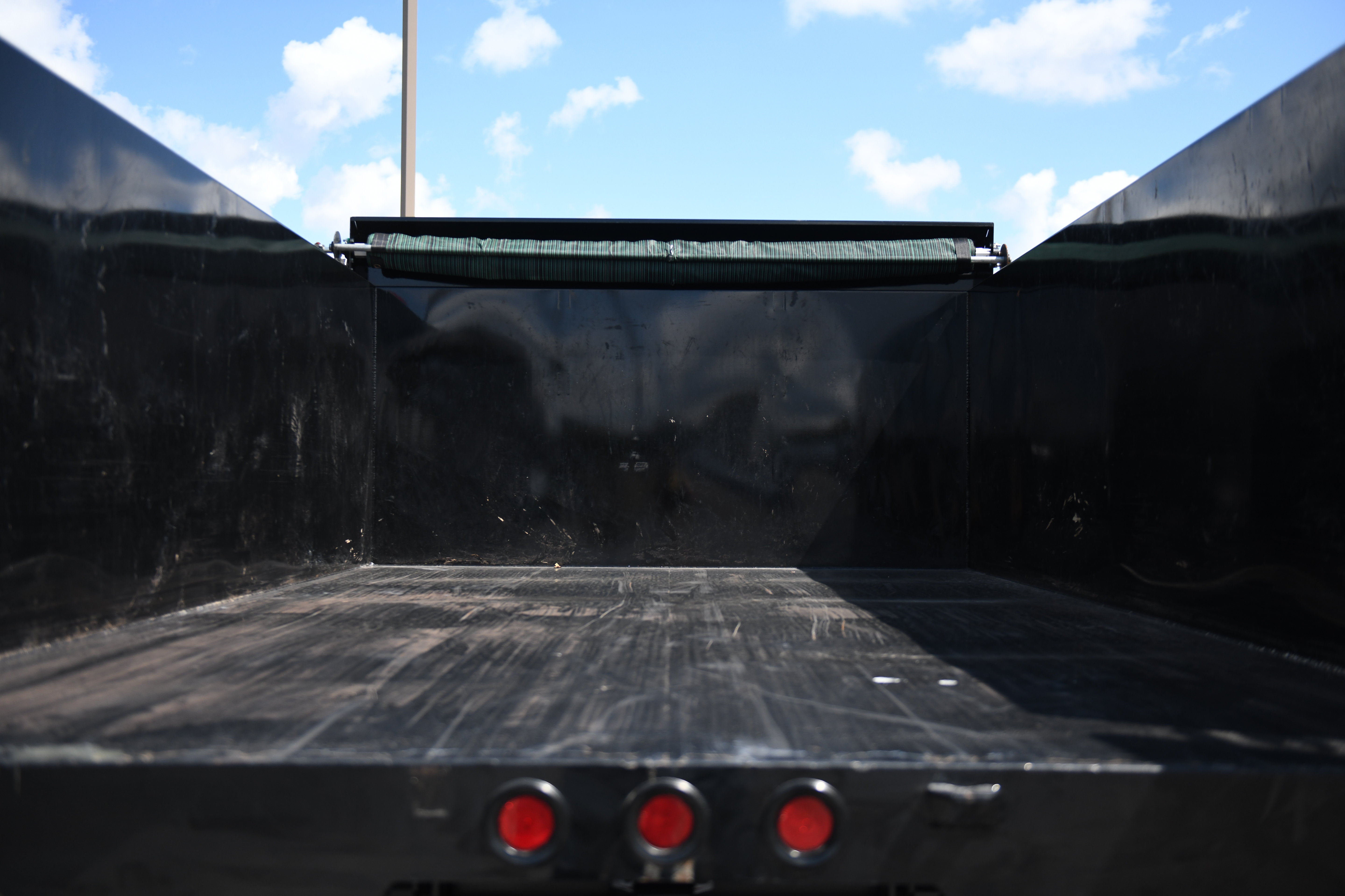 Used 2026 Ford F550 4x4 Crew Cab image 15
