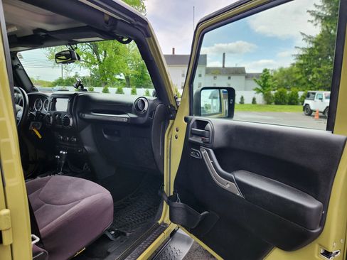 Used 2013 Jeep Wrangler Unlimited Sport AWD/4WD image 41