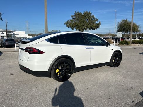 Used 2019 Tesla Model X Long Range image 9