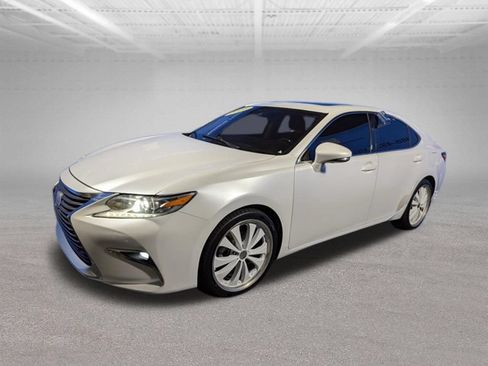 Used 2016 Lexus ES 350 w/ Premium Package w/Wood Trim FWD image 9