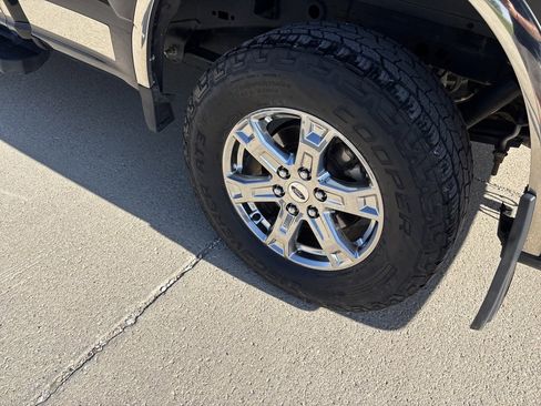 Used 2021 Ford F150 Lariat image 7