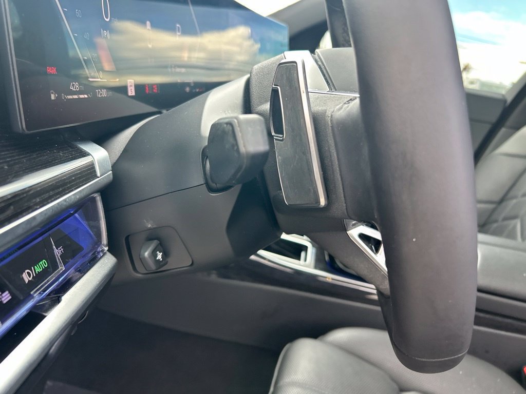 Used 2026 BMW 740i RWD image 40