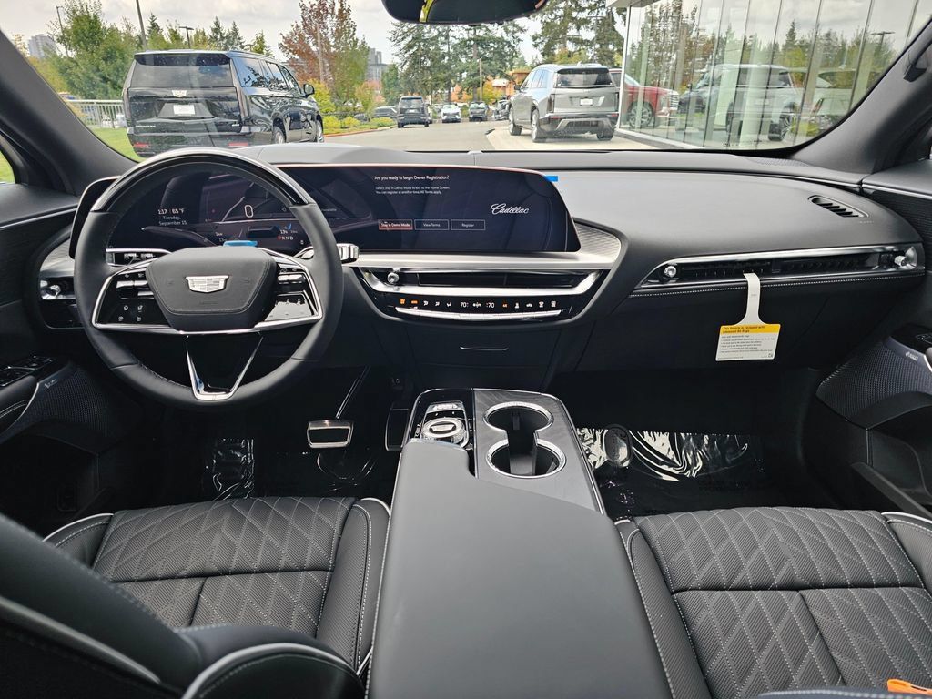 New 2027 Cadillac Lyriq Signature Sport w/ Nappa Leather Package AWD/4WD image 22