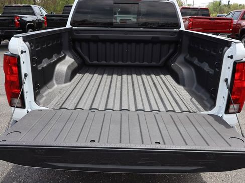 New 2026 Chevrolet Colorado W/T w/ WT Custom Package AWD/4WD image 24