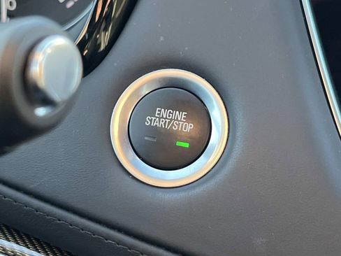 Certified 2024 Cadillac XT5 Sportv w/ Platinum Package image 39