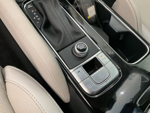 Used 2024 Kia Telluride SX image 14